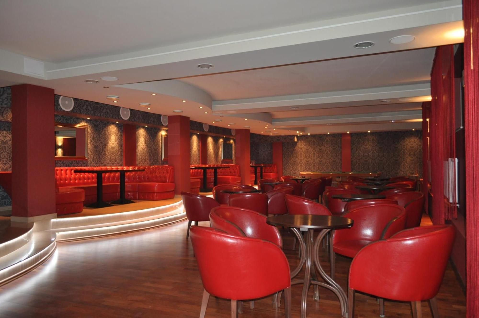 Krol Plaza Spa & Wellness Jaroslawiec Bagian luar foto