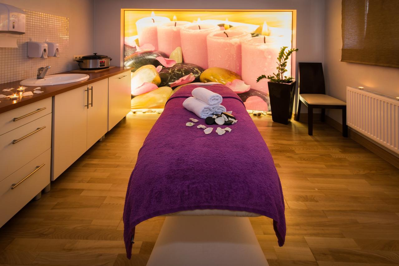 Krol Plaza Spa & Wellness Jaroslawiec Bagian luar foto