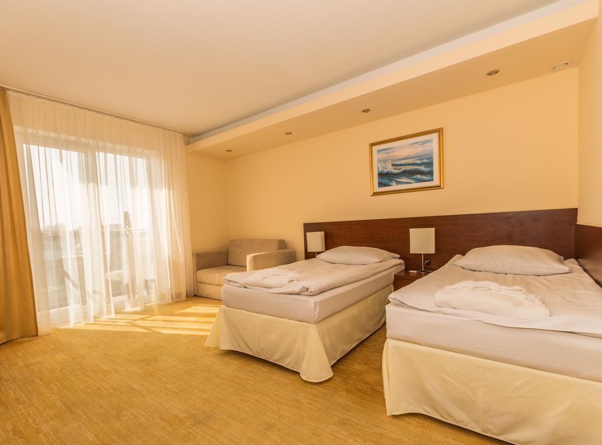 Krol Plaza Spa & Wellness Jaroslawiec Bagian luar foto