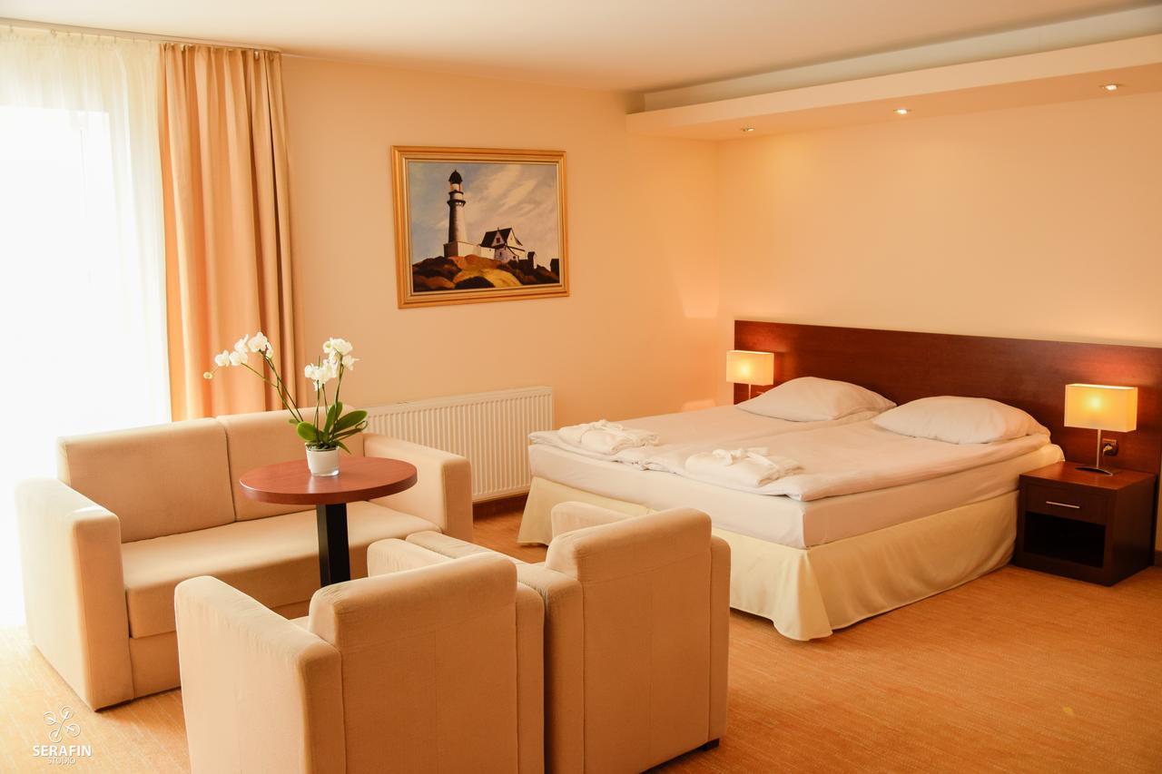 Krol Plaza Spa & Wellness Jaroslawiec Bagian luar foto
